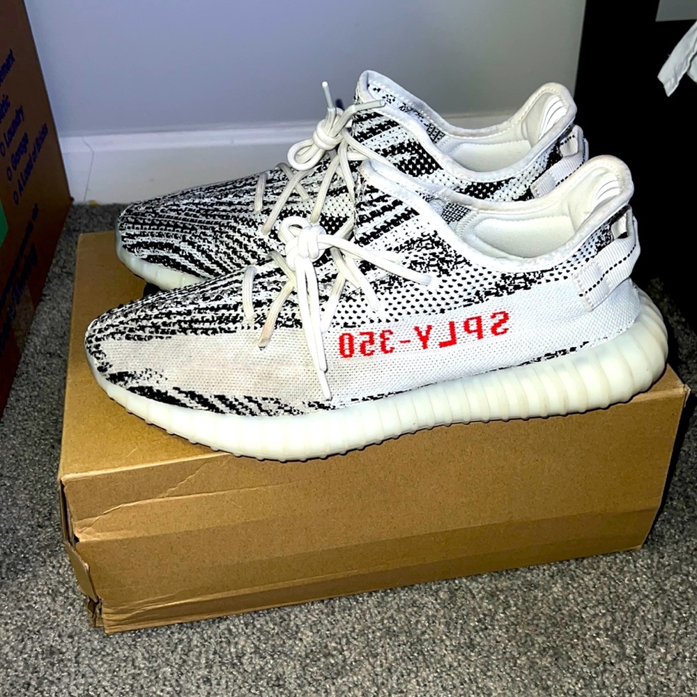 Yeezy Adidas Zebra 350